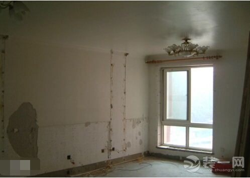 老房子翻新装修知识讲堂 初期墙面该如何处理
