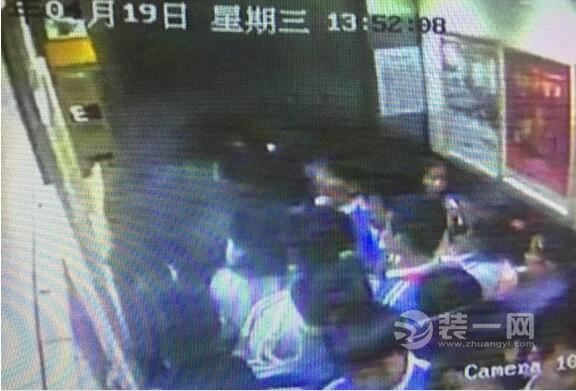 电梯故障困了一群小学生深圳装修网揭电梯改v电梯金隆小学2017 电梯故障困了一群小学生深圳装修网揭电梯改v电梯金隆小学2017
