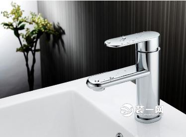 家庭卫生间如何轻松除垢 家庭卫生间如何轻松除垢