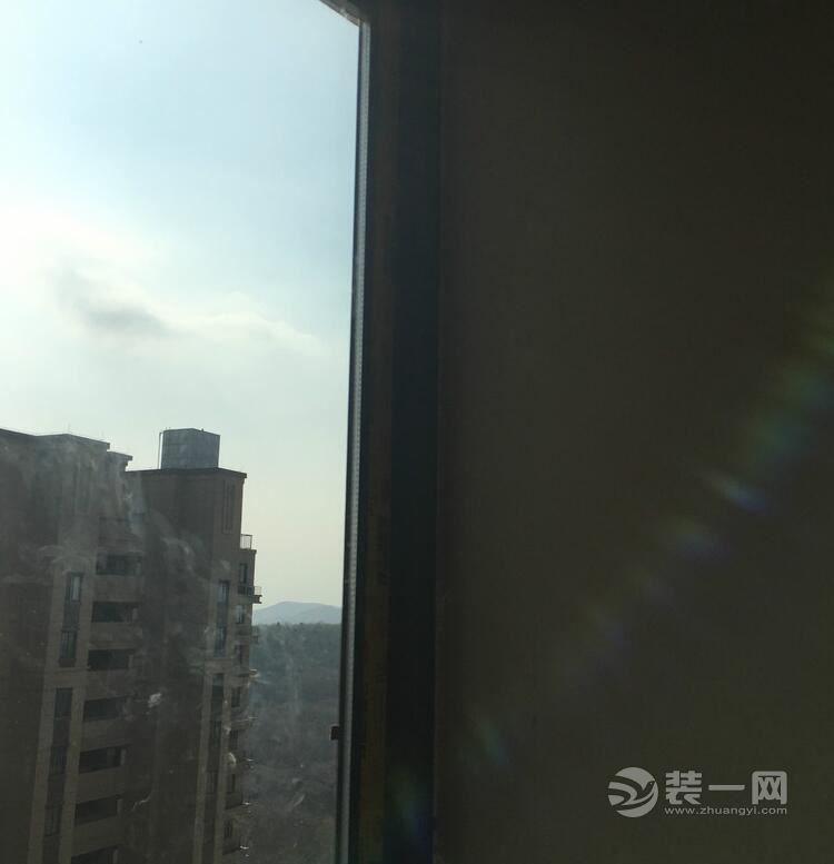封阳台花了490元/平米瓷砖进场 深圳装修业主忙不停