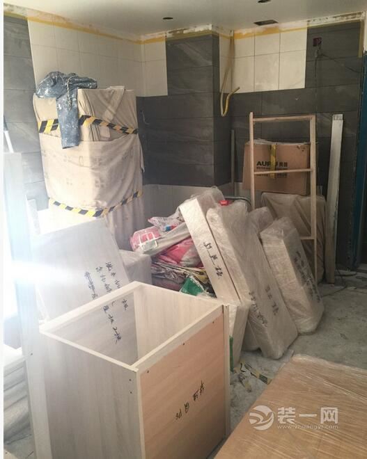 深圳业主爆改35平米二手房 装修过程历经艰辛